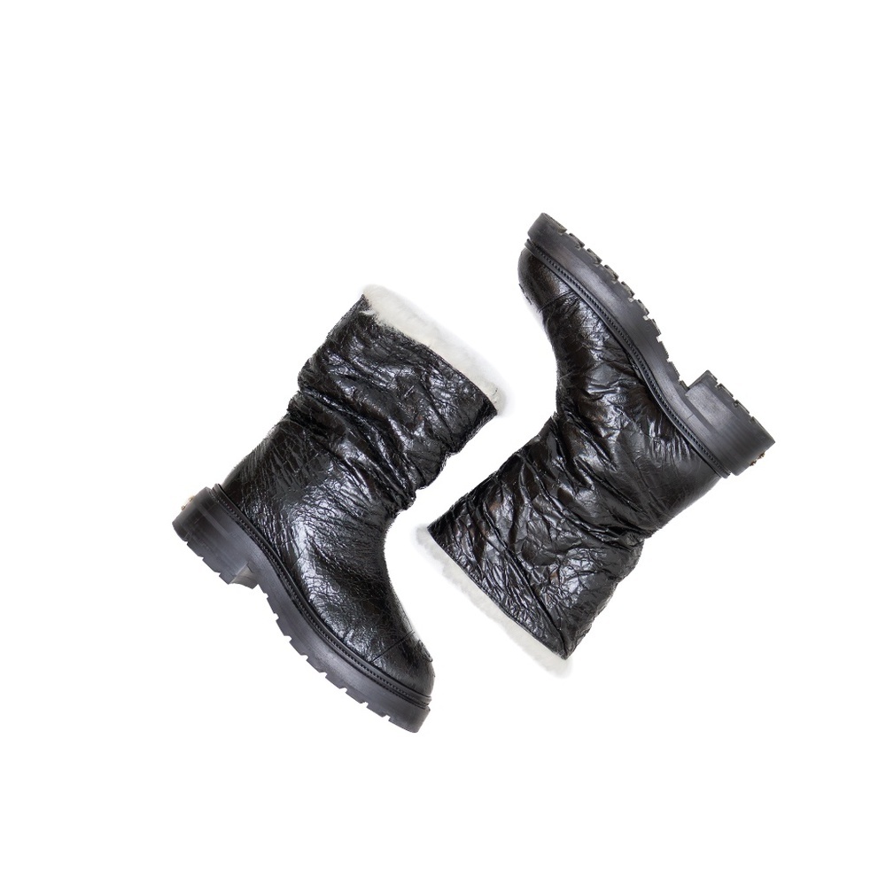 Chanel Black Crackled Patent Leather Shearling-Lined Winter‎ Boots – Size 36.5 C - Picture 5 of 11
